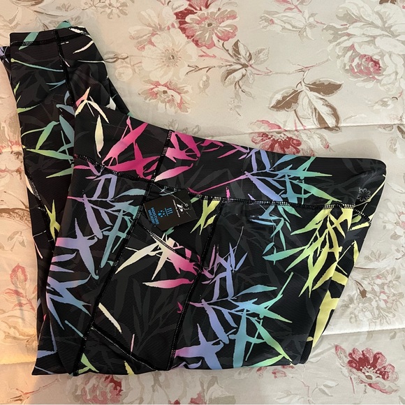 Pro-Player Ombré Legging - Picture 6 of 12